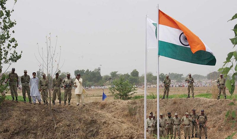 800px-Baba_Chamliyal_Mela_at_Indo-Pak_international_Border_near_Jammu