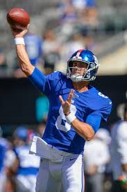 The Giants are signing QB Daniel Jones to a four-year extension worth $160  million, with $35 million in incentives, per @mike_garafolo and…